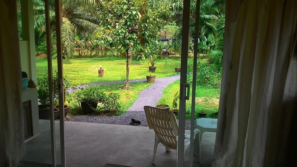 Villa Aathid Garden Khao Lak 0*,  Thailandia