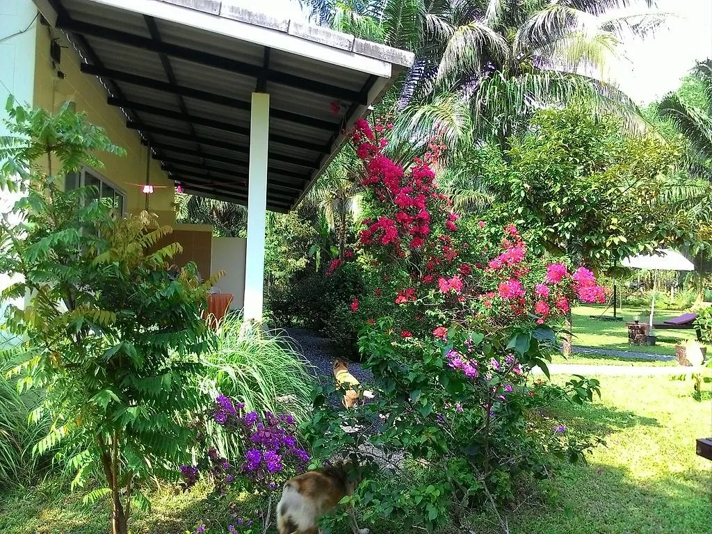 Villa Aathid Garden Khao Lak